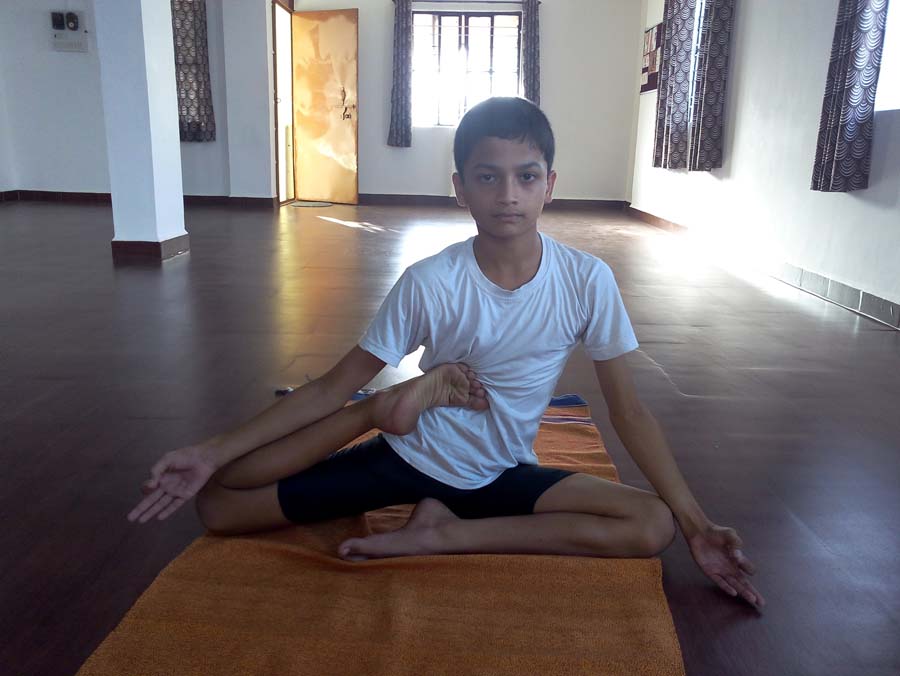 Meditation practice at Anahat Yoga Pune